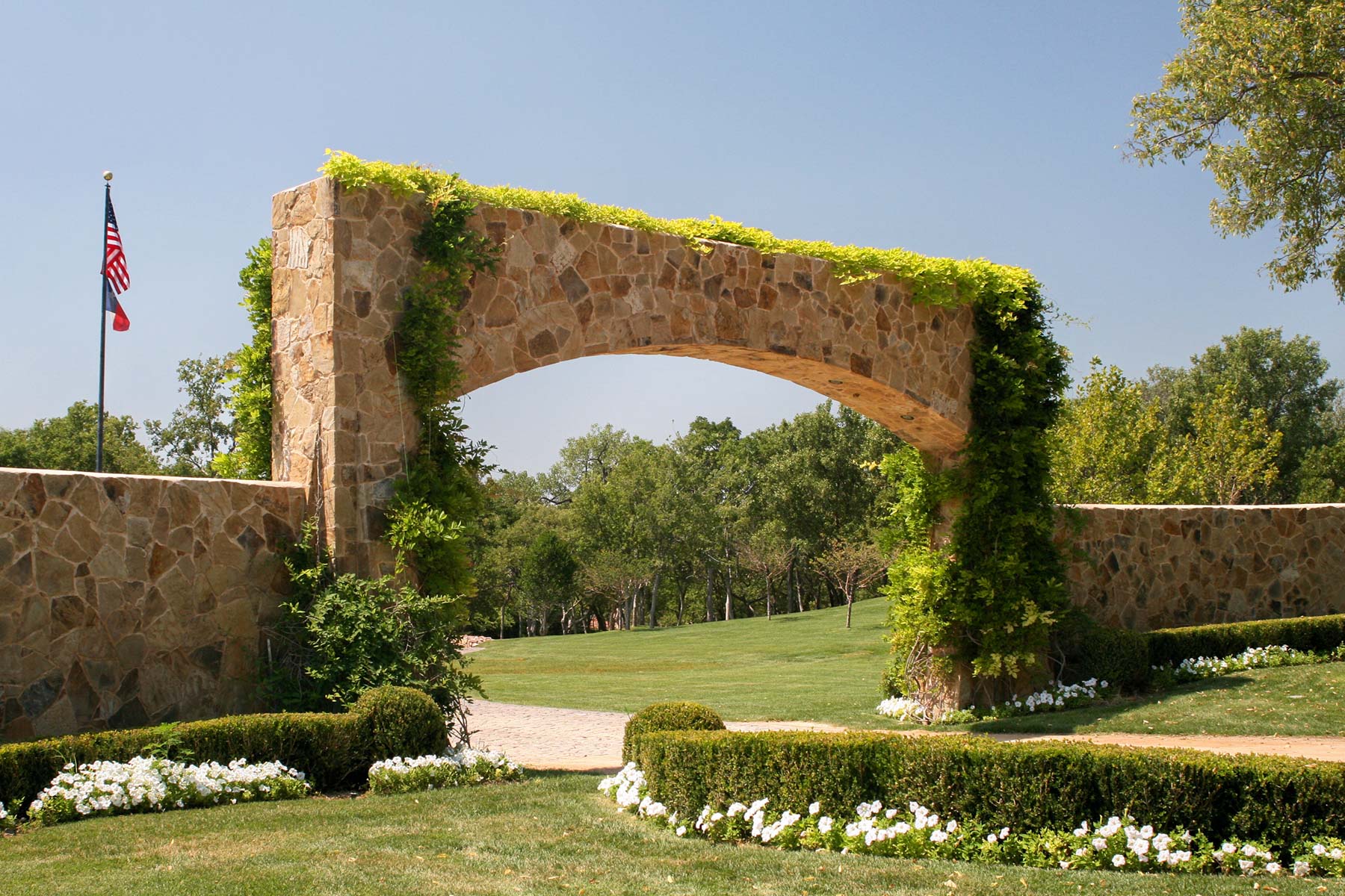 Boone Pickens' Mesa Vista Ranch archival photograph 16