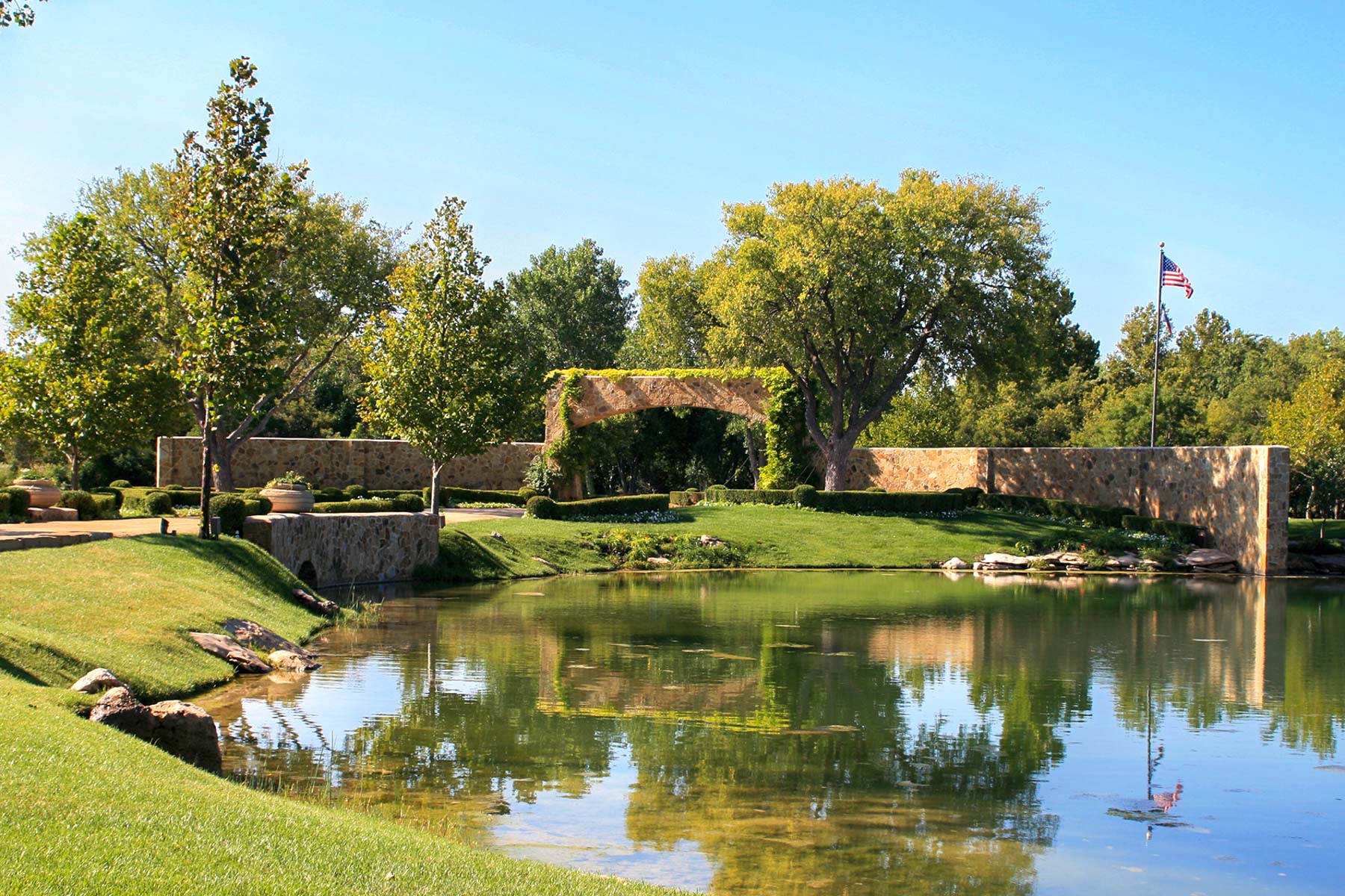 Boone Pickens' Mesa Vista Ranch archival photograph 19