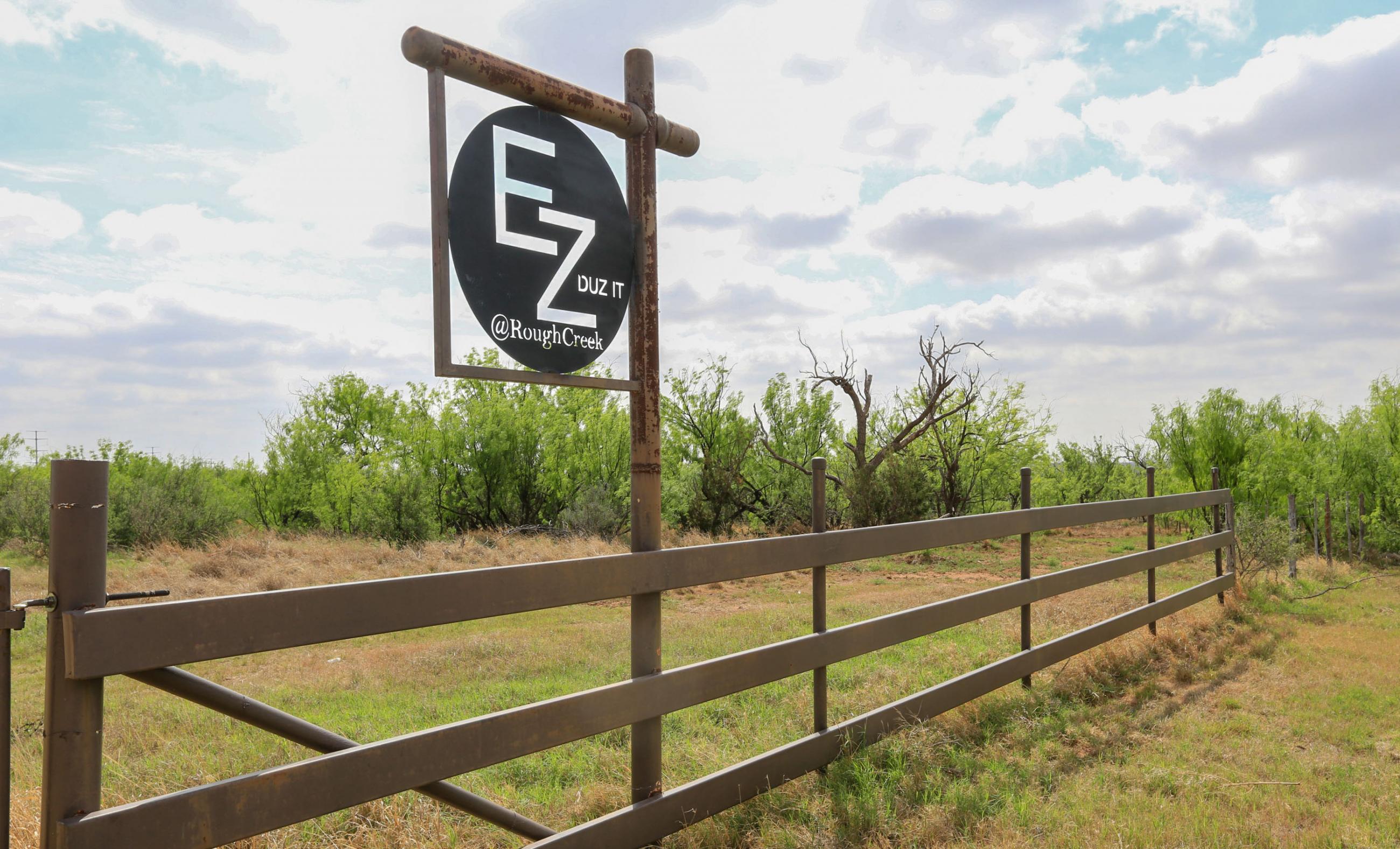 EZ DUZ IT @ Rough Creek property photograph 3