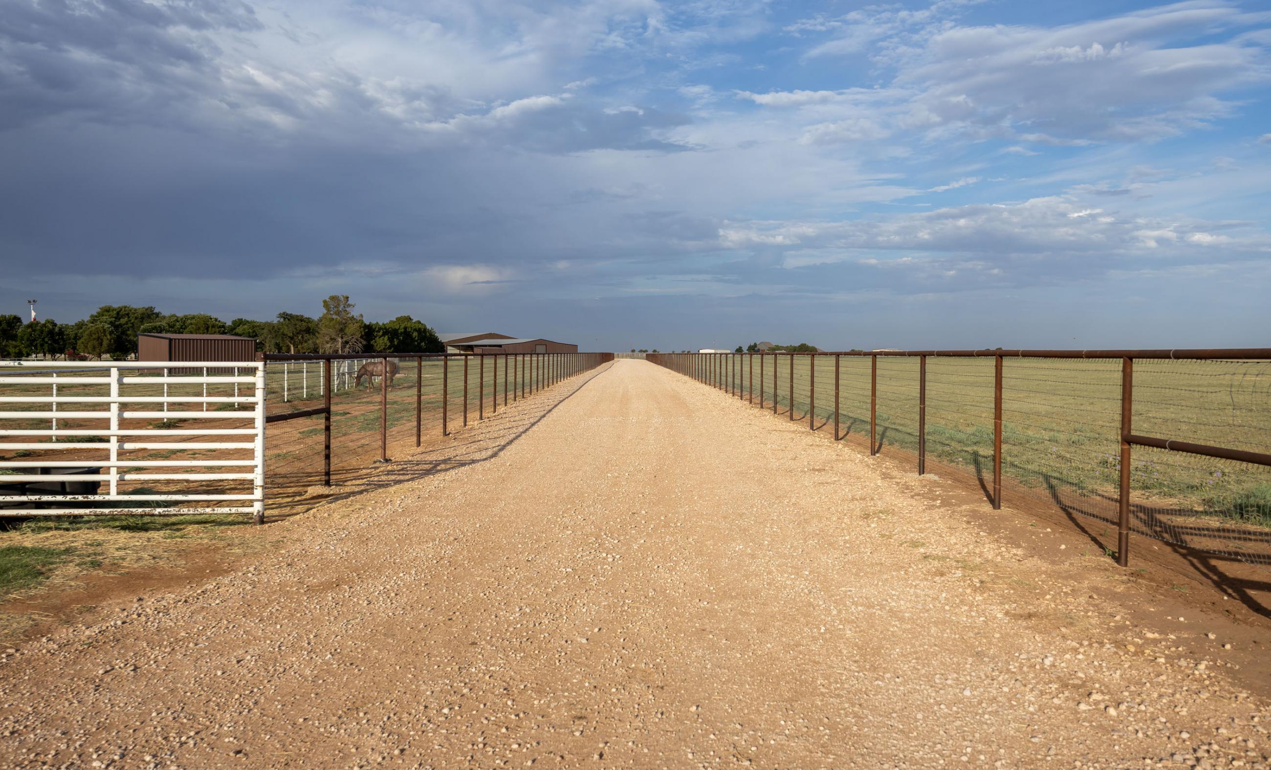 7B Ranch property photograph 37