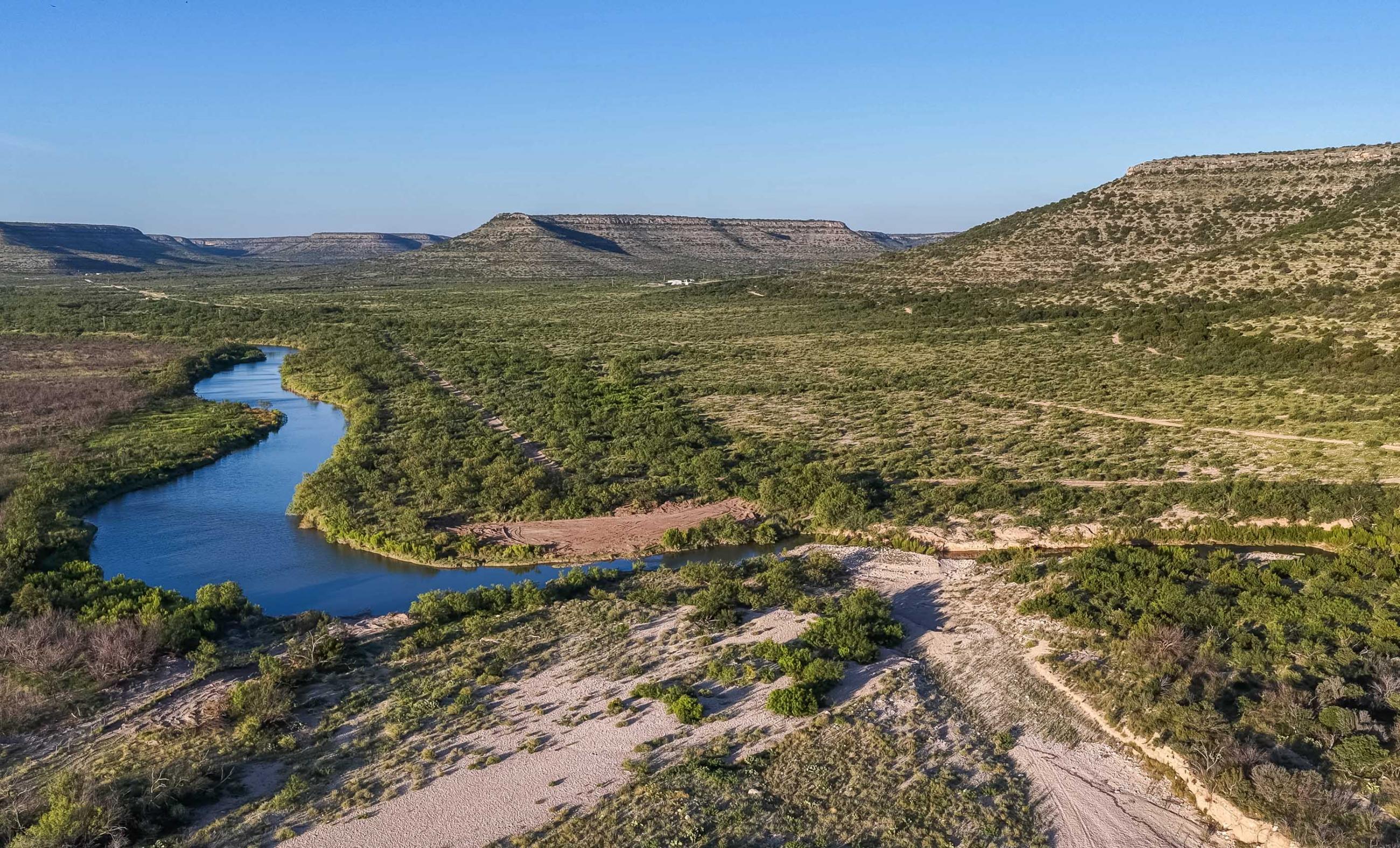 Dillard Pecos River Ranch property photograph 1