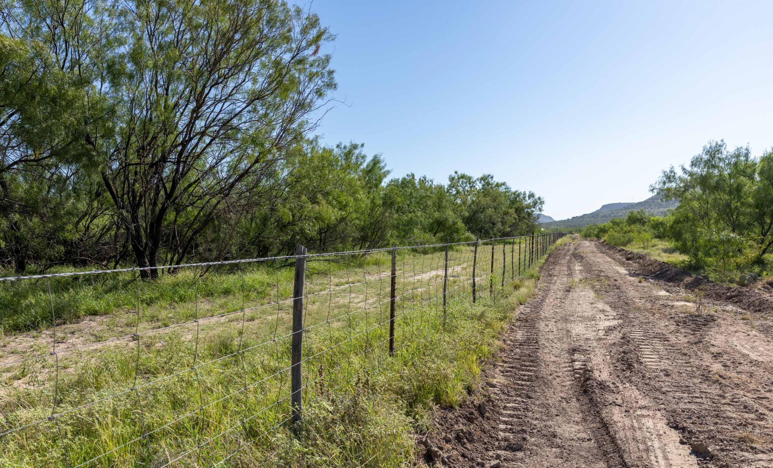 Dillard Pecos River Ranch property photograph 22