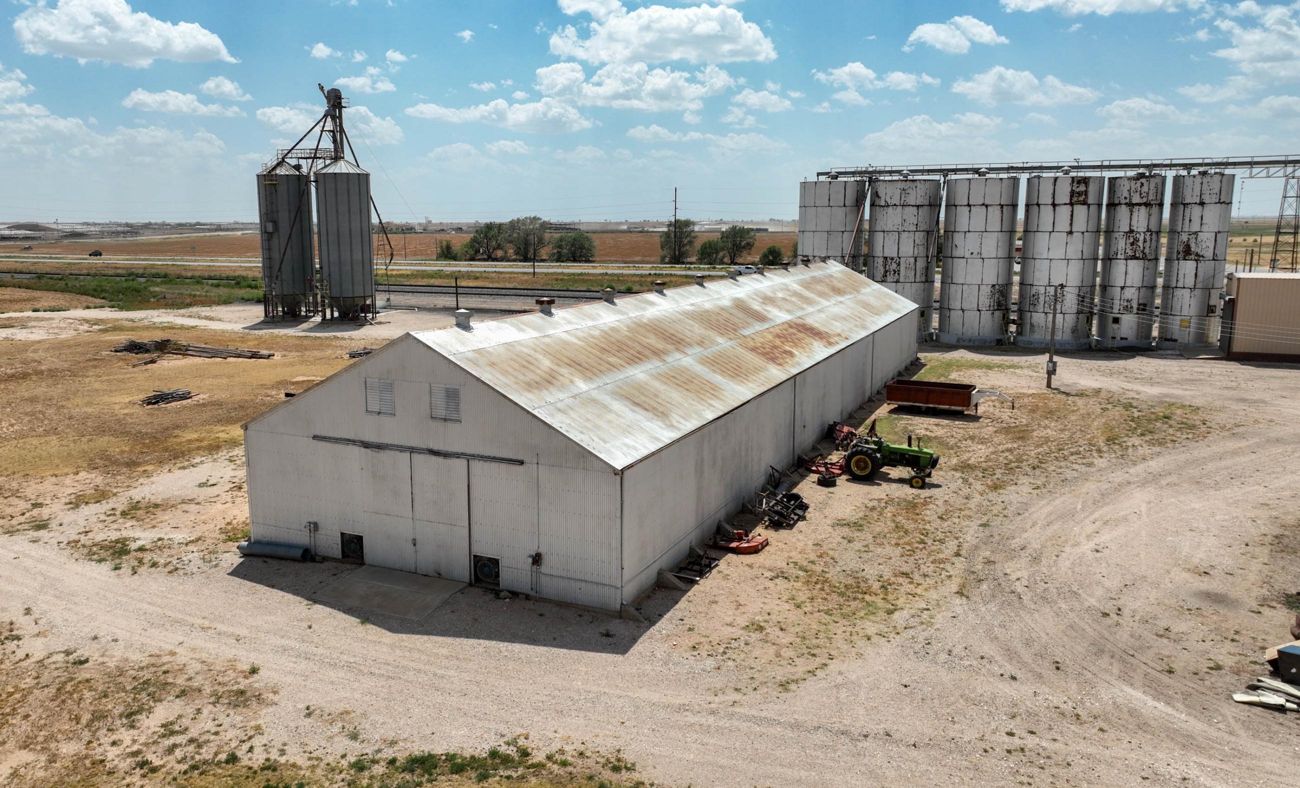 Cone Elevator at Amherst property photograph 3