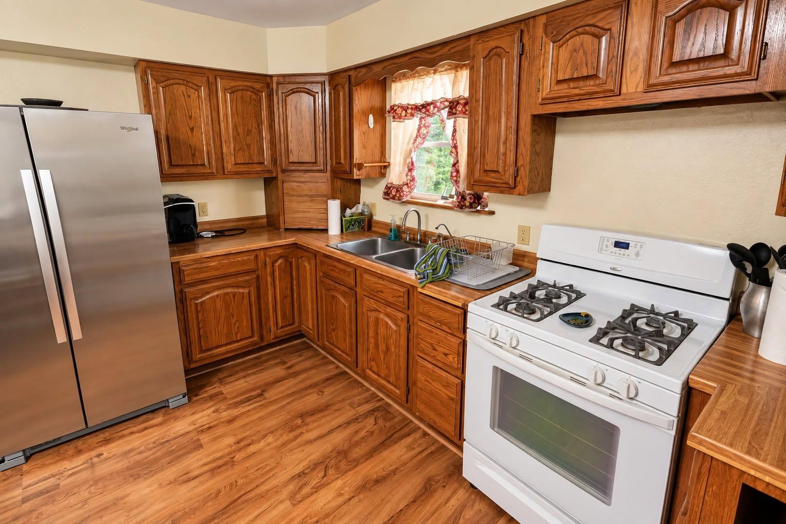 Cabin kitchen counter and appliances